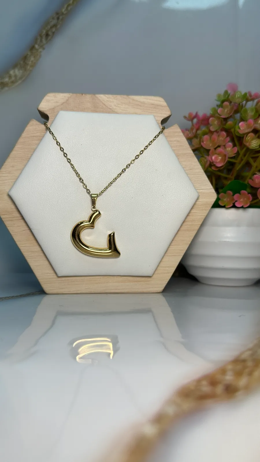 Collar de Medio Corazón